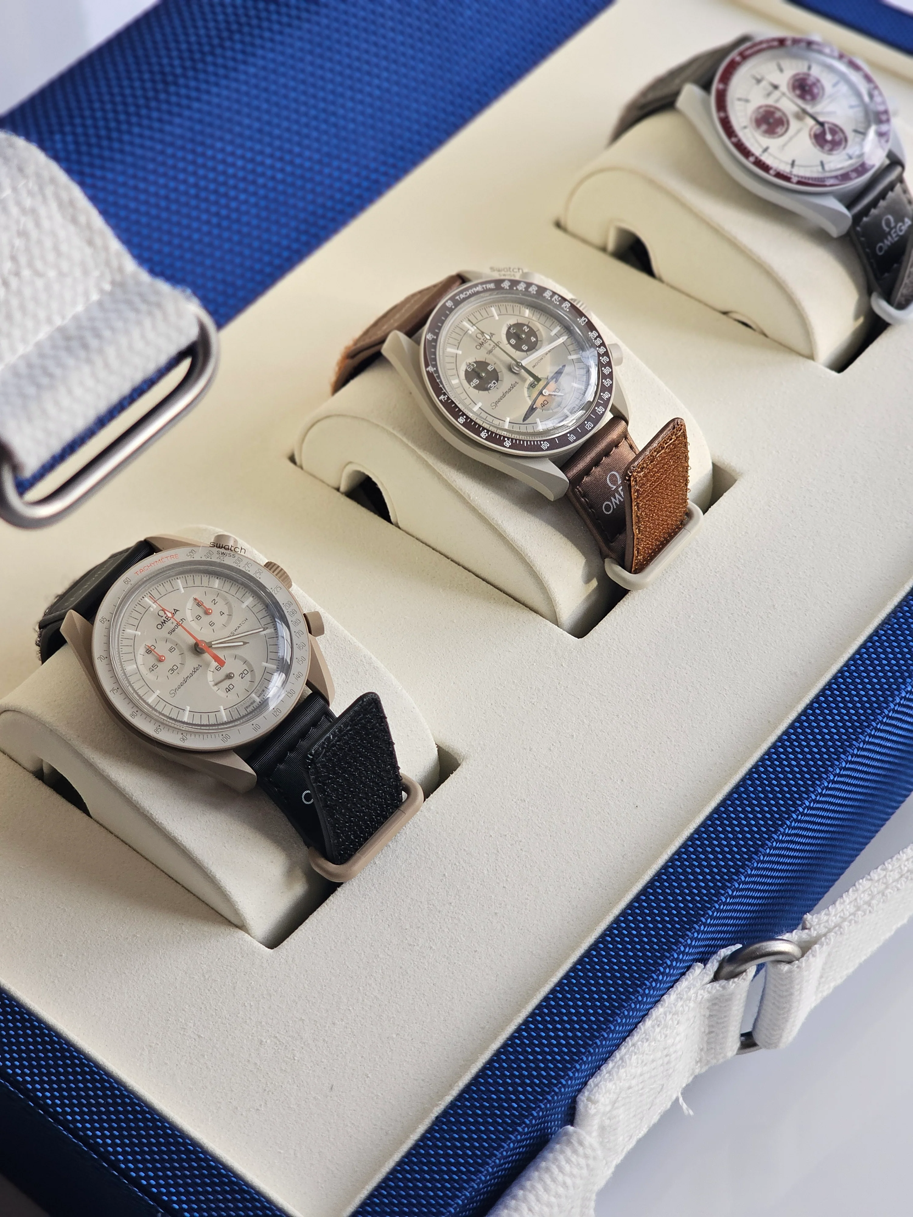 MoonSwatch Flight Case Blue - Image 10