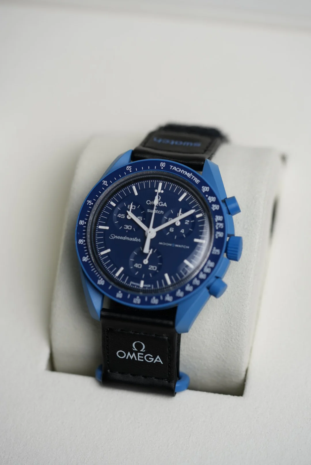 MoonSwatch Flight Case Blue - Image 13