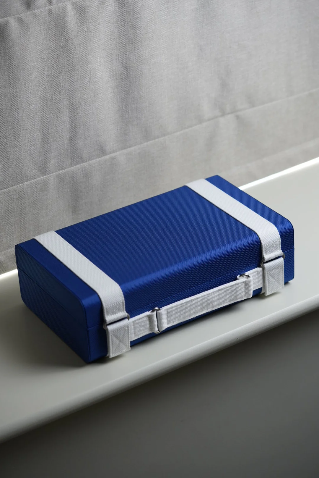 MoonSwatch Flight Case Blue - Image 4