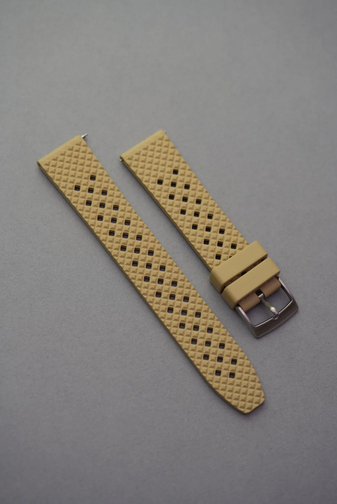 Rubber FKM Honeycomb Strap – 20mm to 22mm - Image 7