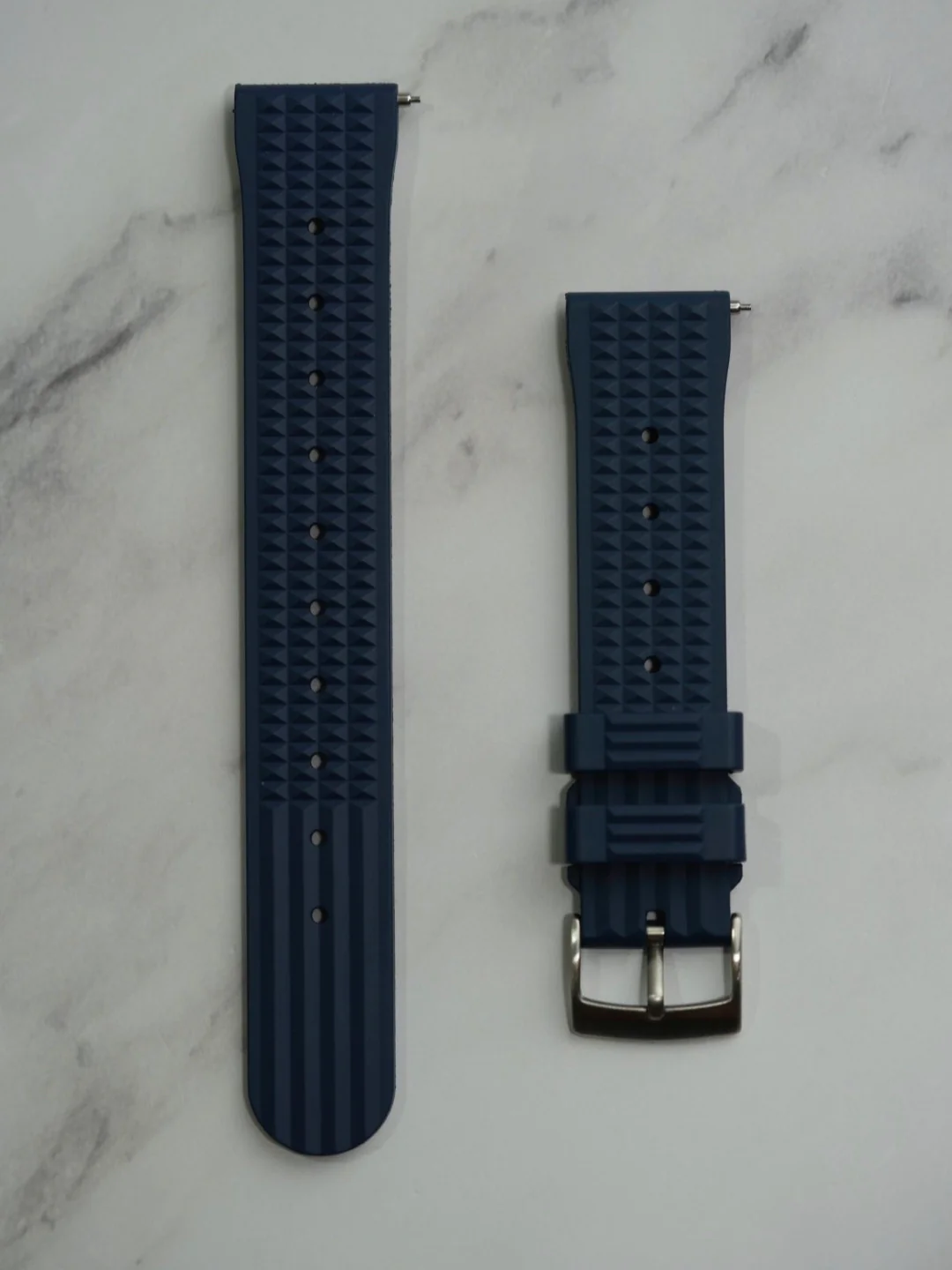 Rubber FKM Waffle Strap – 20mm to 22mm - Image 3