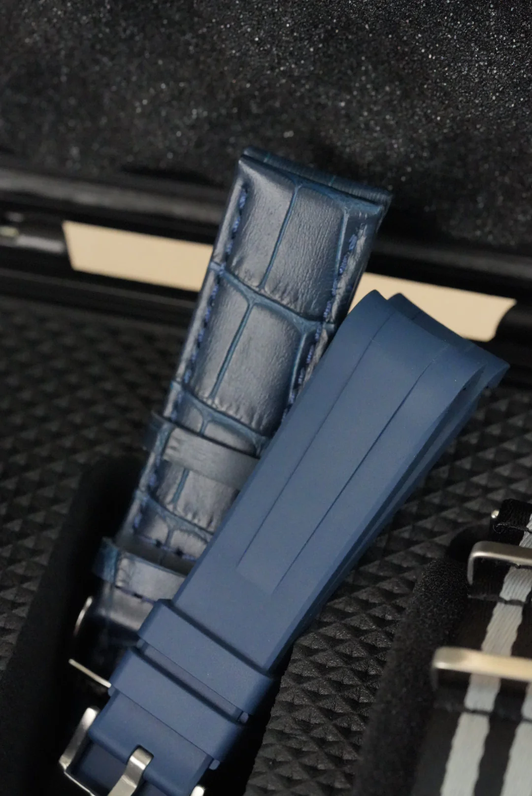 Neptune MoonSwatch Ultimate Collectors Set - Image 3