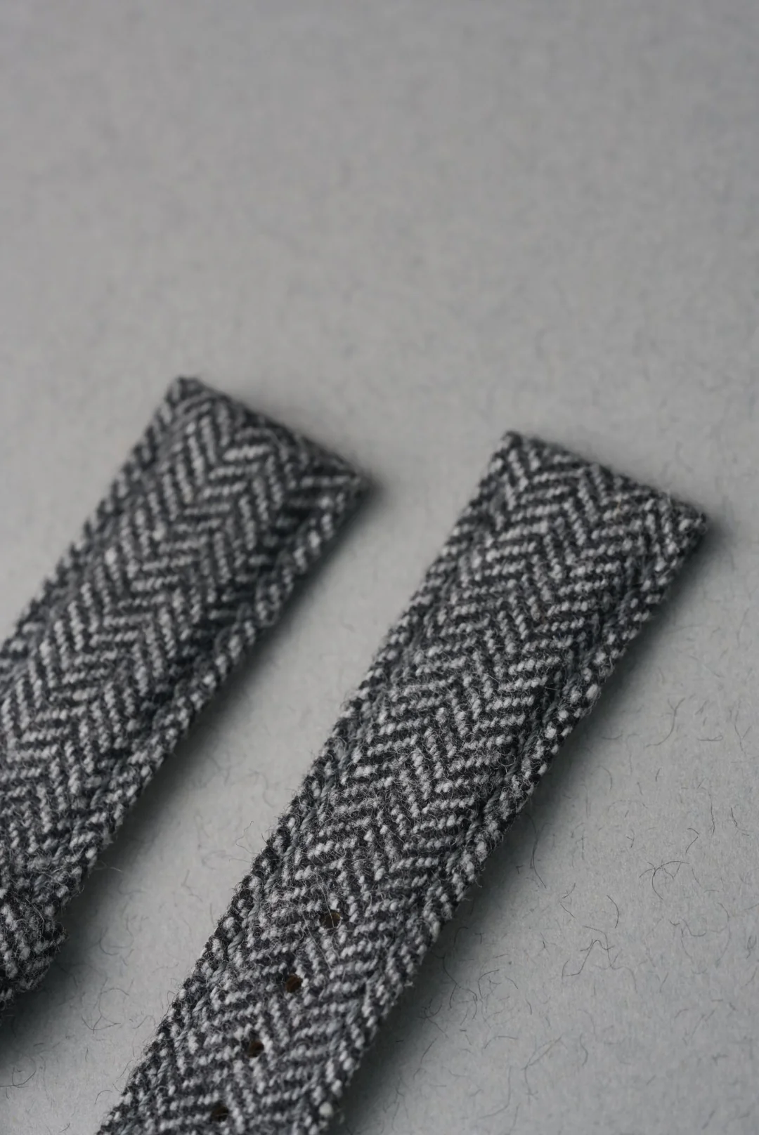 MoonSwatch Moon Tweed Strap – Grey - Image 5