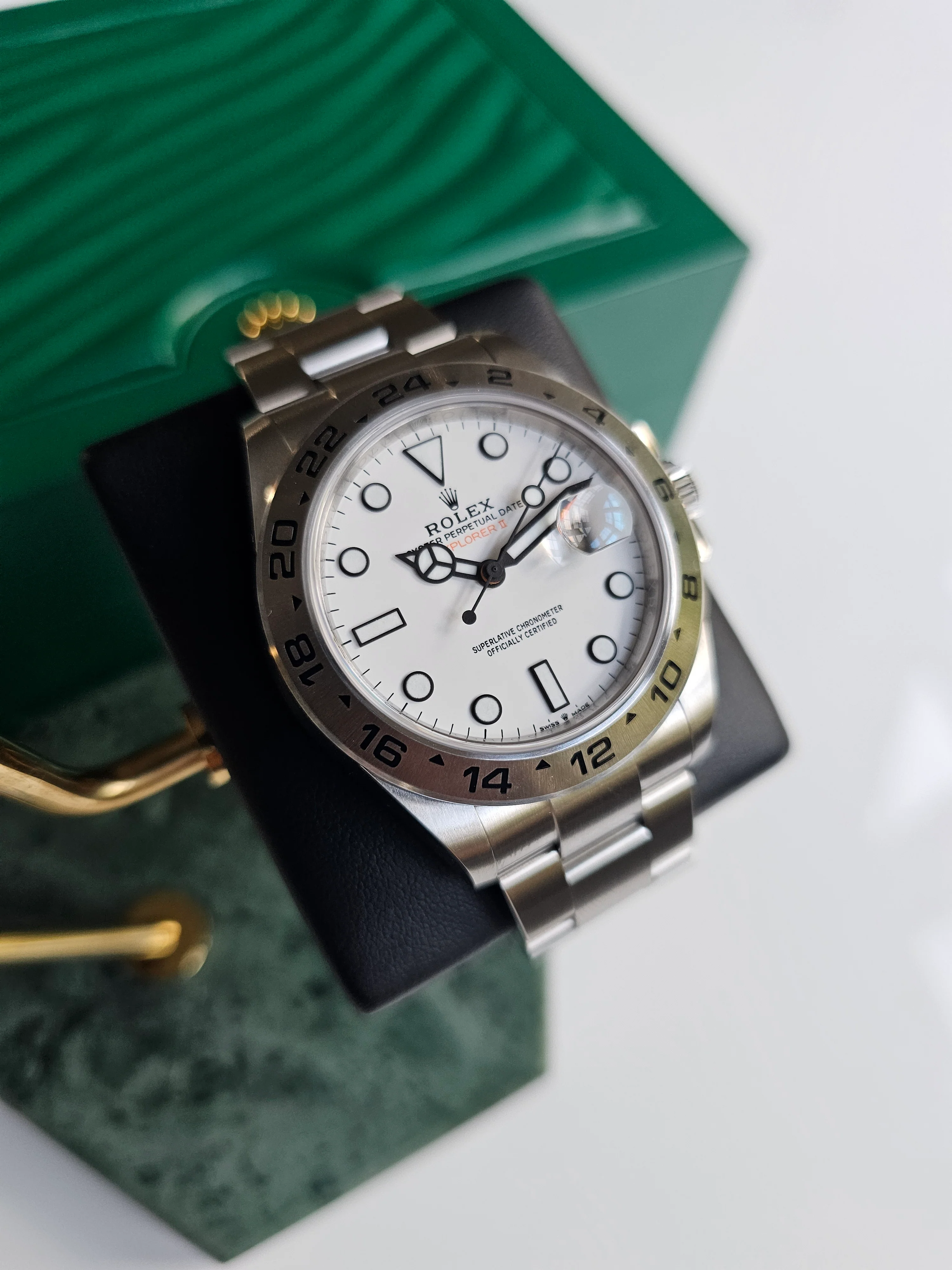 Rolex: Explorer II Polar Dial - Image 3