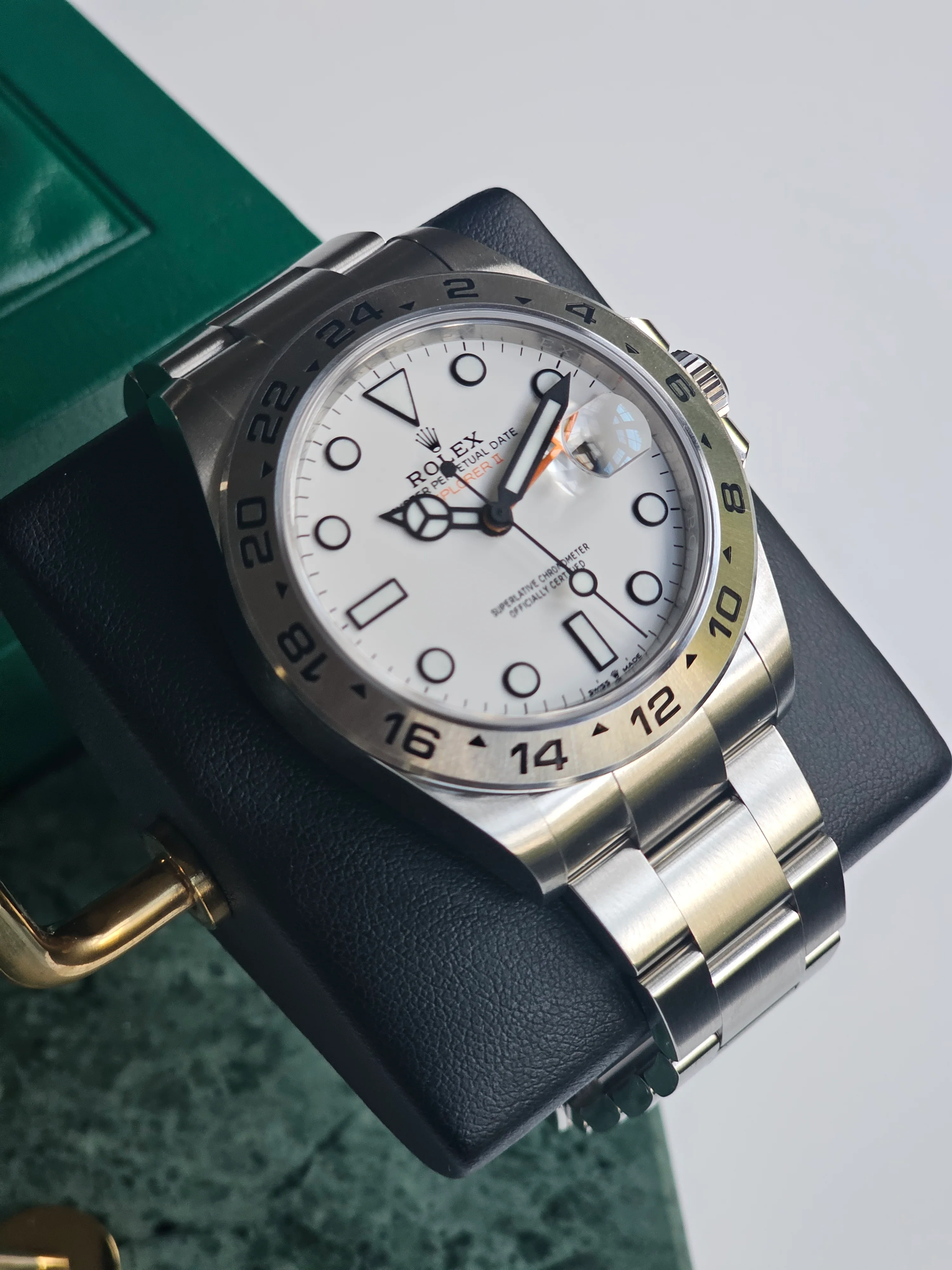 Rolex: Explorer II Polar Dial - Image 8