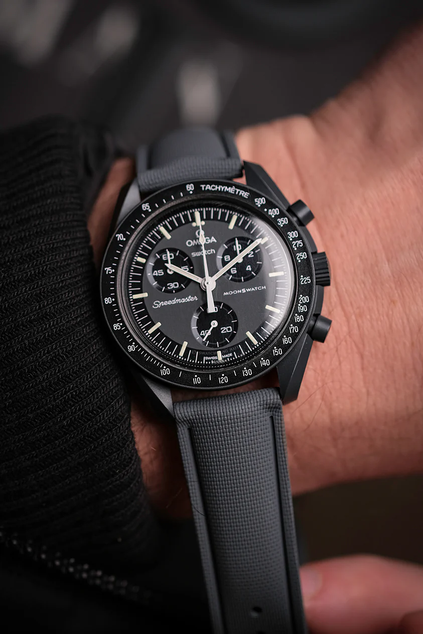 MoonSwatch Mercury FKM Rubber Sailcloth-Effect Deployant Strap — Black