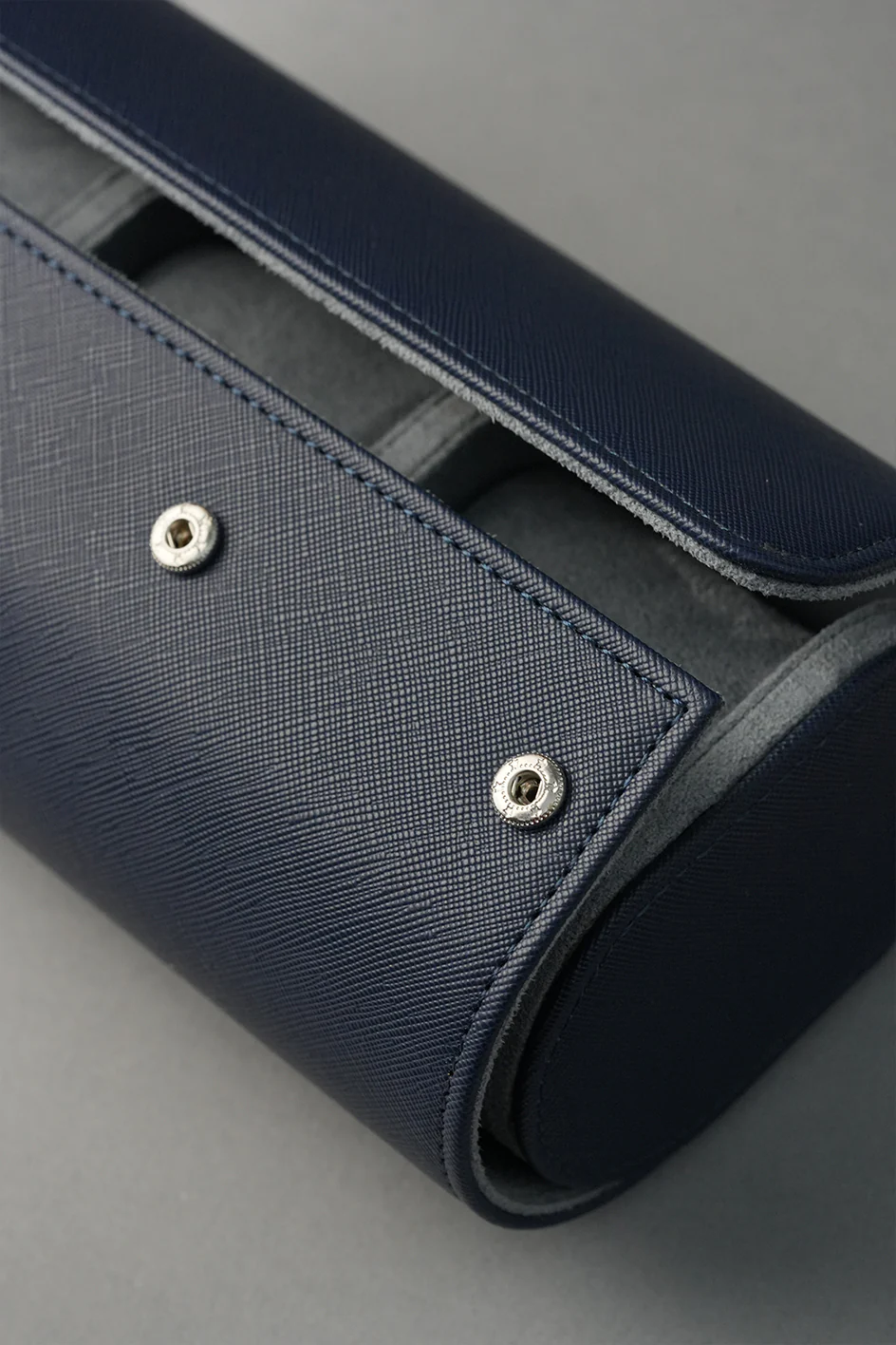 Travel Watch Roll Vegan Crosshatch Leather - Image 4